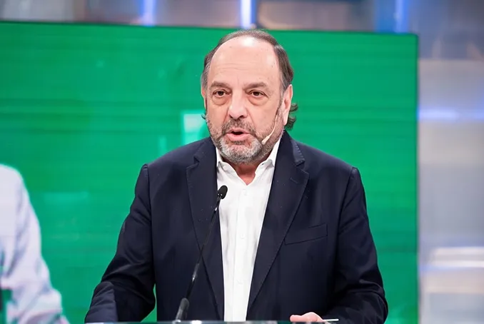 Contratar a BABY ETCHECOPAR al 011 6872-4397 - Charlas y Conferencias