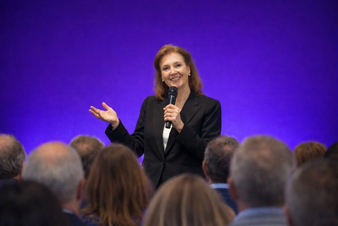 Contratar a DIANA MONDINO al 011 6872-4397 - Charlas y Conferencias