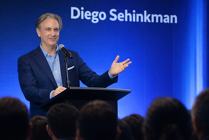 Contratar a DIEGO SEHINKMAN al 011 6872-4397 - Charlas y Conferencias