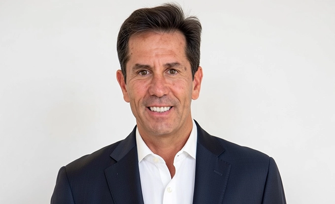 Contratar a MARCOS APUD al 011 6872-4397 - Charlas y Conferencias