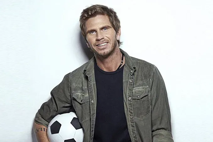 Contratar al POLLO VIGNOLO al 011 6872-4397 - Charlas y Conferencias